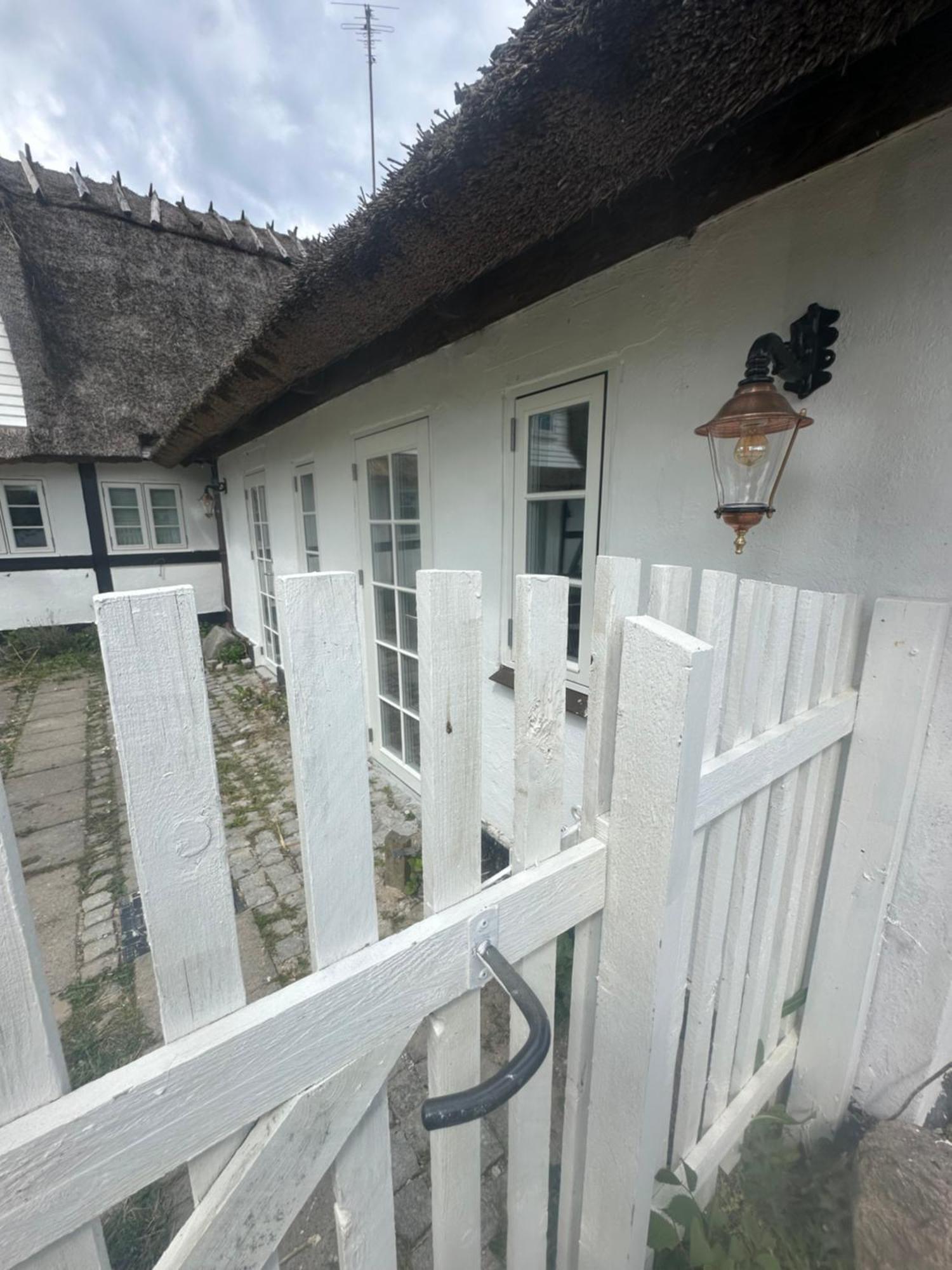 Troldegaarden Guesthouse Кьоге Екстериор снимка